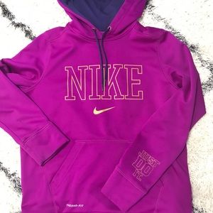 Nike women’s hoodie